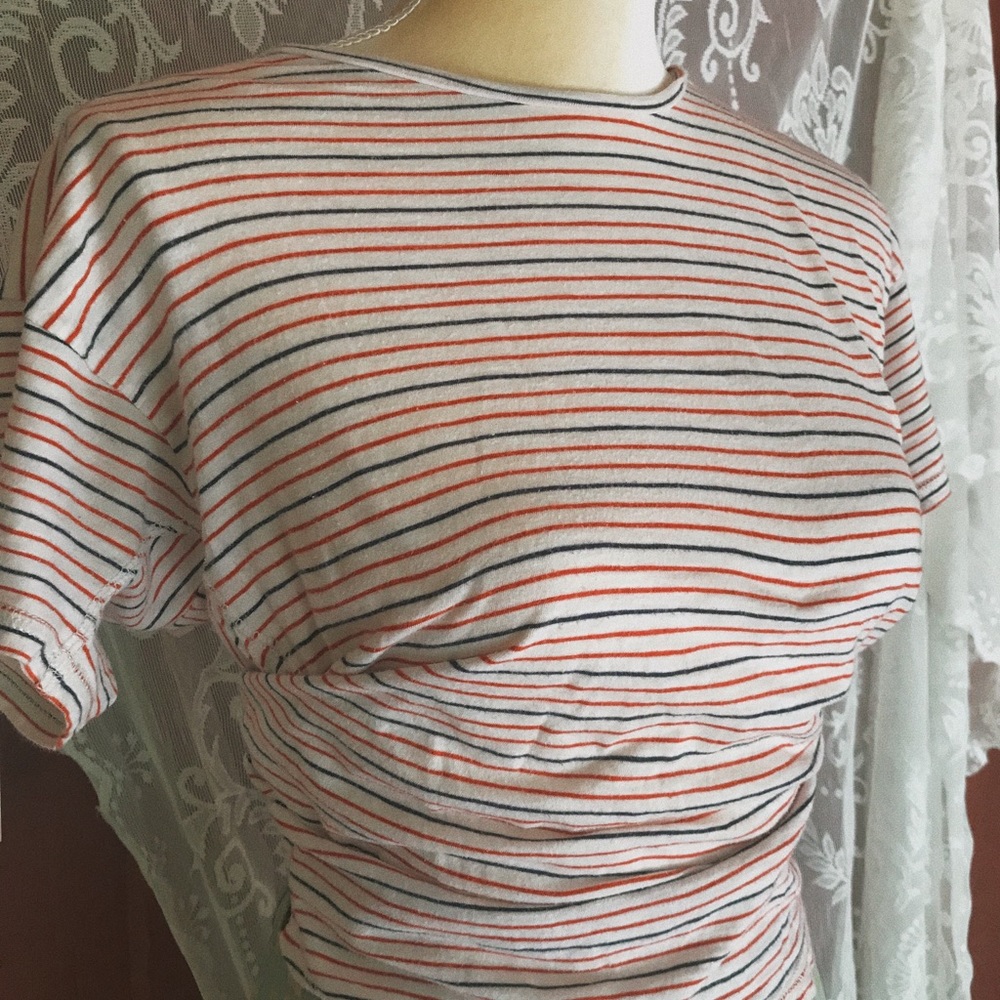 Minimalist Striped Tee 🍓